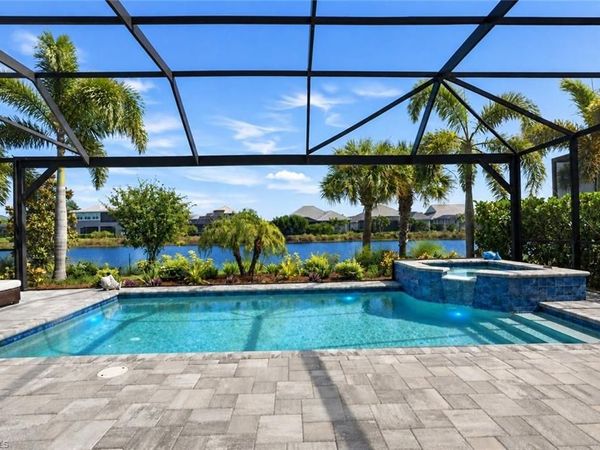 6061 Lucaya WAY, NAPLES, FL 34113