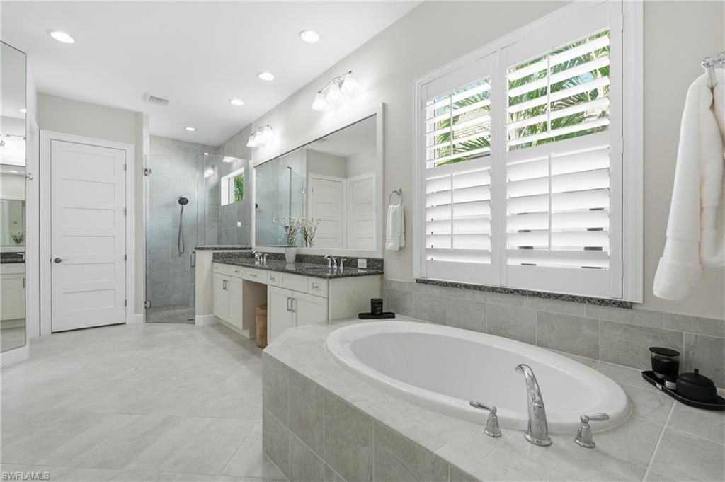 6061 Lucaya Way, Naples, FL 34113 Photo