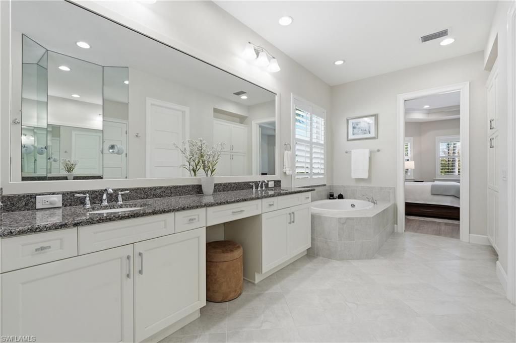 6061 Lucaya Way, Naples, FL 34113 Photo