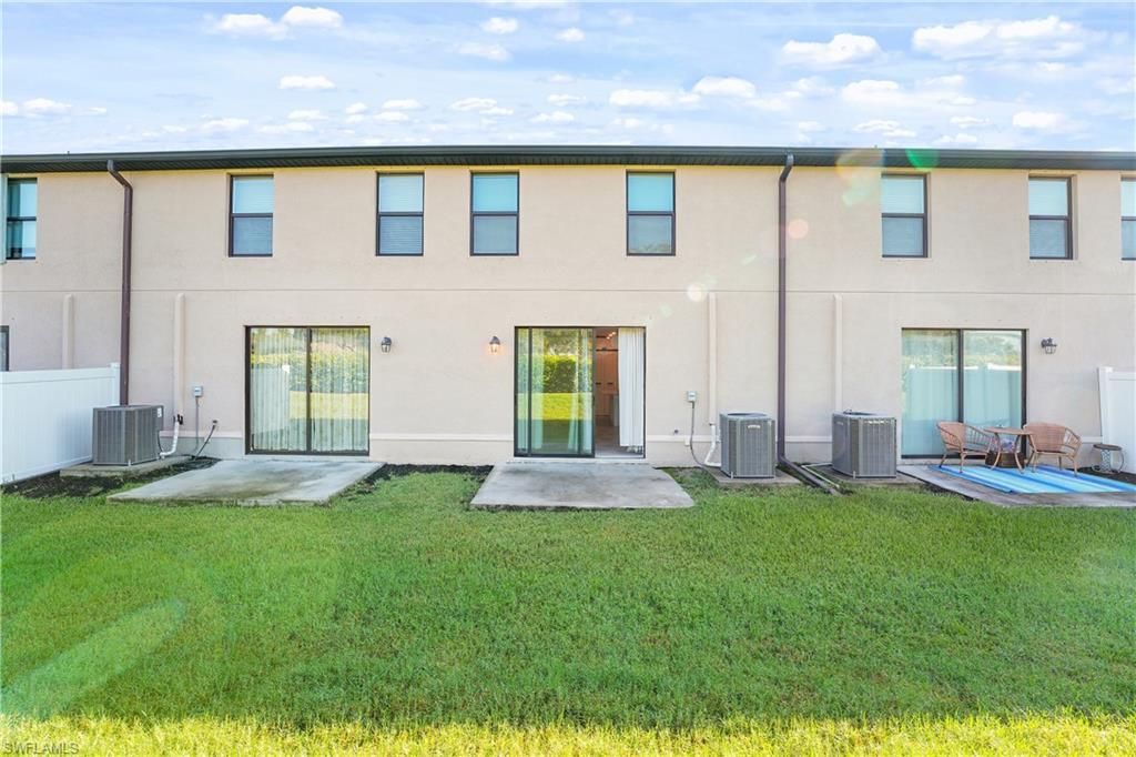 14053 Oviedo Pl , Fort Myers, FL 33905 Photo
