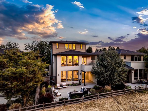 2948 E Heartleaf Ln, Boise, ID 83716