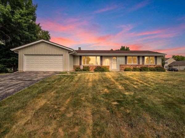 419 Coburn Street, Delavan, WI 53115