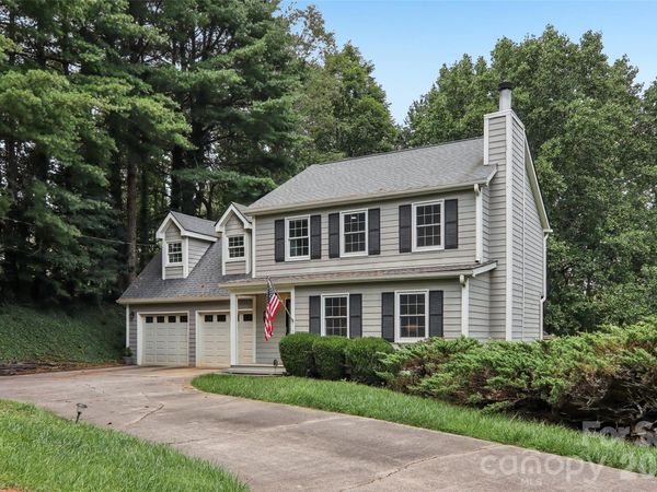 70 Acorn Lane, Clyde, NC 28721