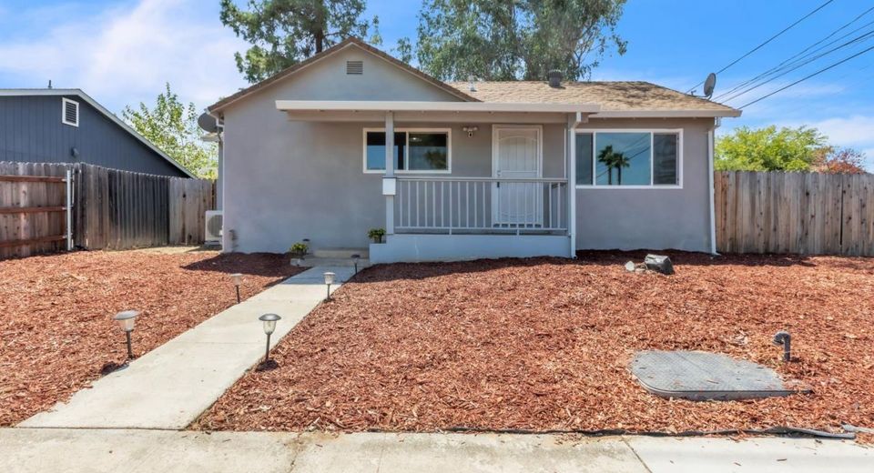 265 E 11th St, Lincoln, CA 95648 Photo