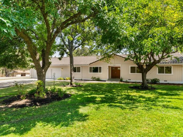 7845 Jeannie Ct, Loomis, CA 95650