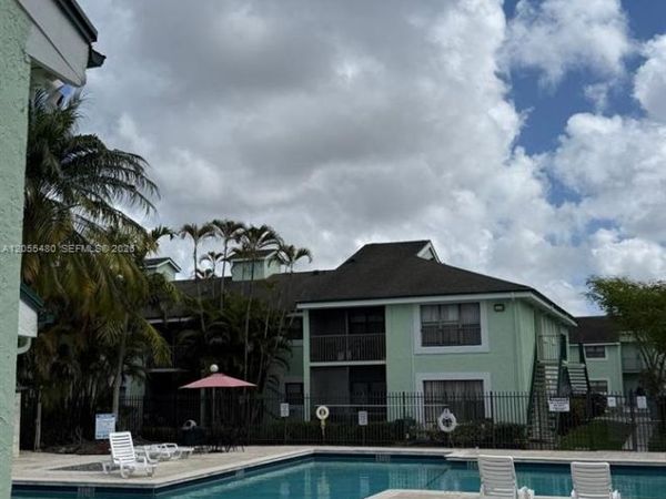 4098 N Pine Island Rd, Unit 100, Sunrise, FL 33351