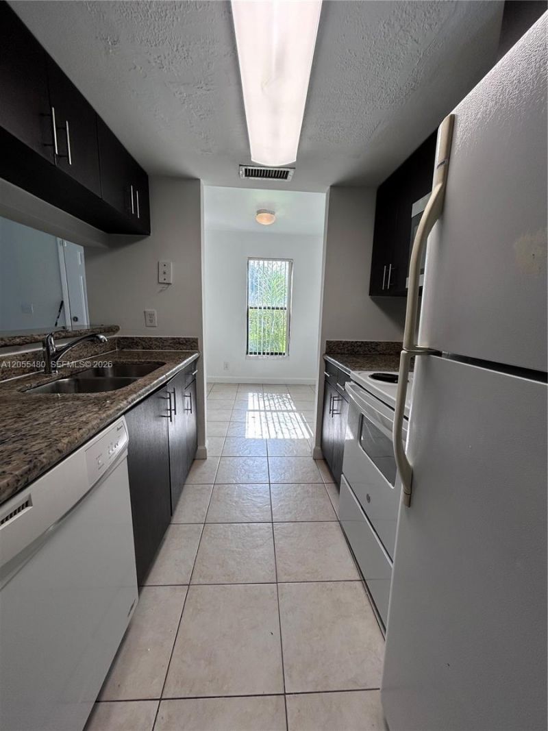 4098 N Pine Island Rd, Unit 100, Sunrise, FL 33351 Photo