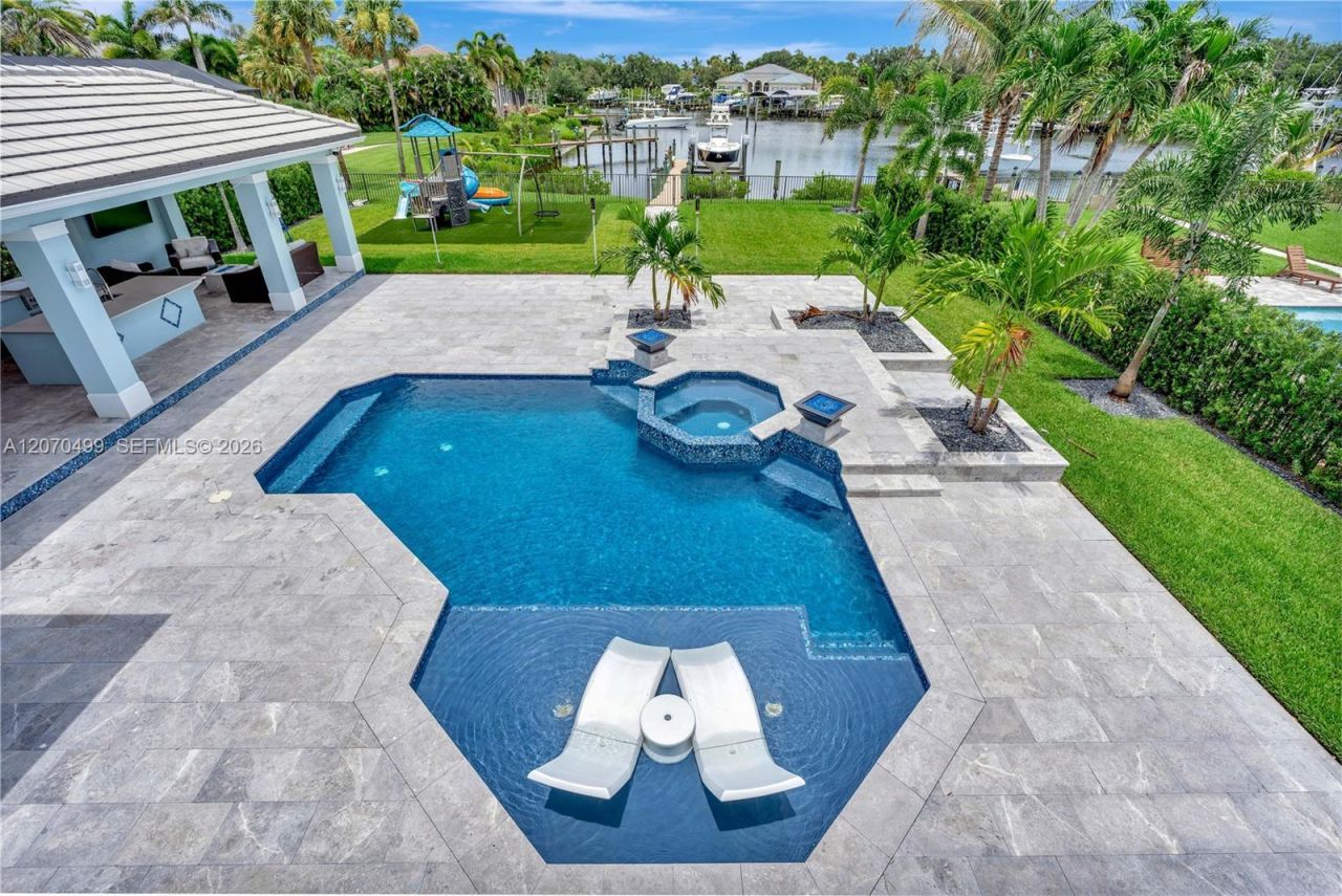 665 SW Yacht Basin Way, Stuart, FL 34997 Photo
