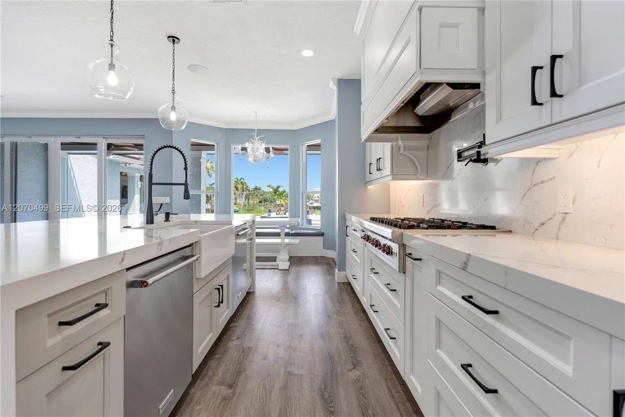 665 SW Yacht Basin Way, Stuart, FL 34997 Photo