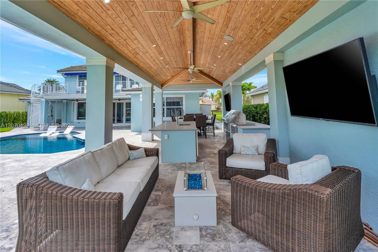 665 SW Yacht Basin Way, Stuart, FL 34997 Photo