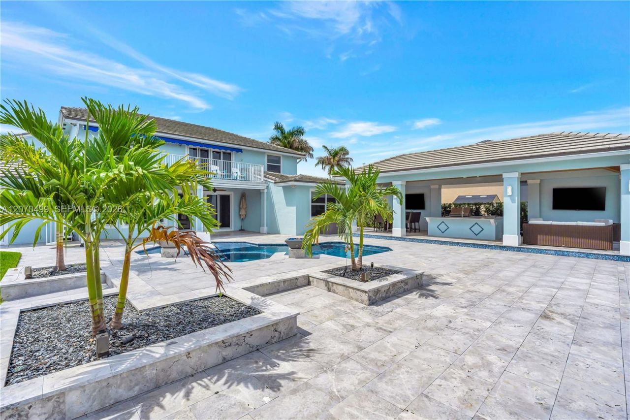 665 SW Yacht Basin Way, Stuart, FL 34997 Photo
