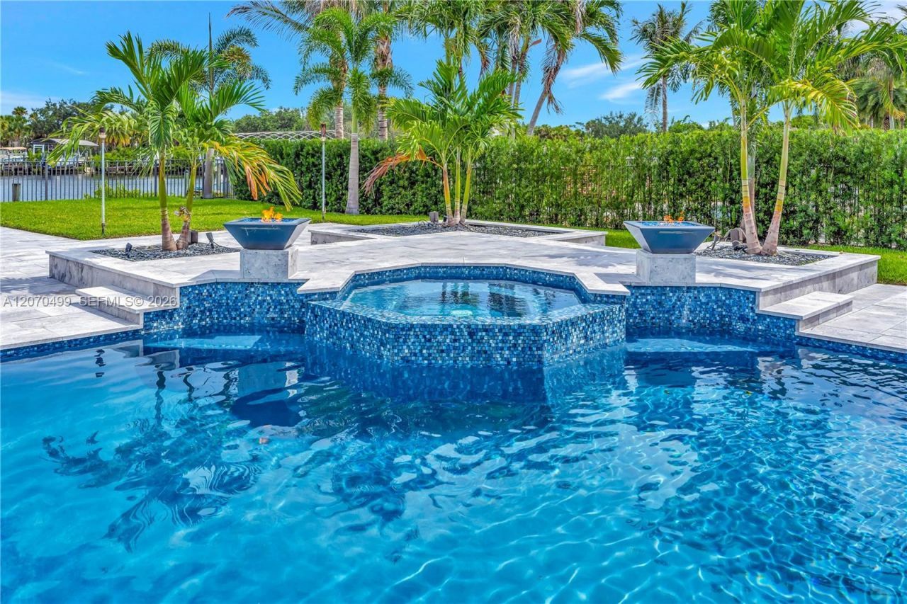 665 SW Yacht Basin Way, Stuart, FL 34997 Photo
