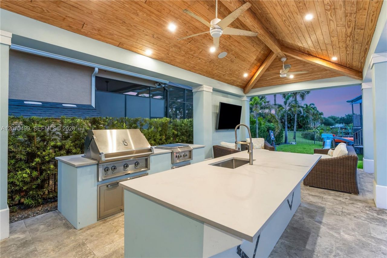 665 SW Yacht Basin Way, Stuart, FL 34997 Photo