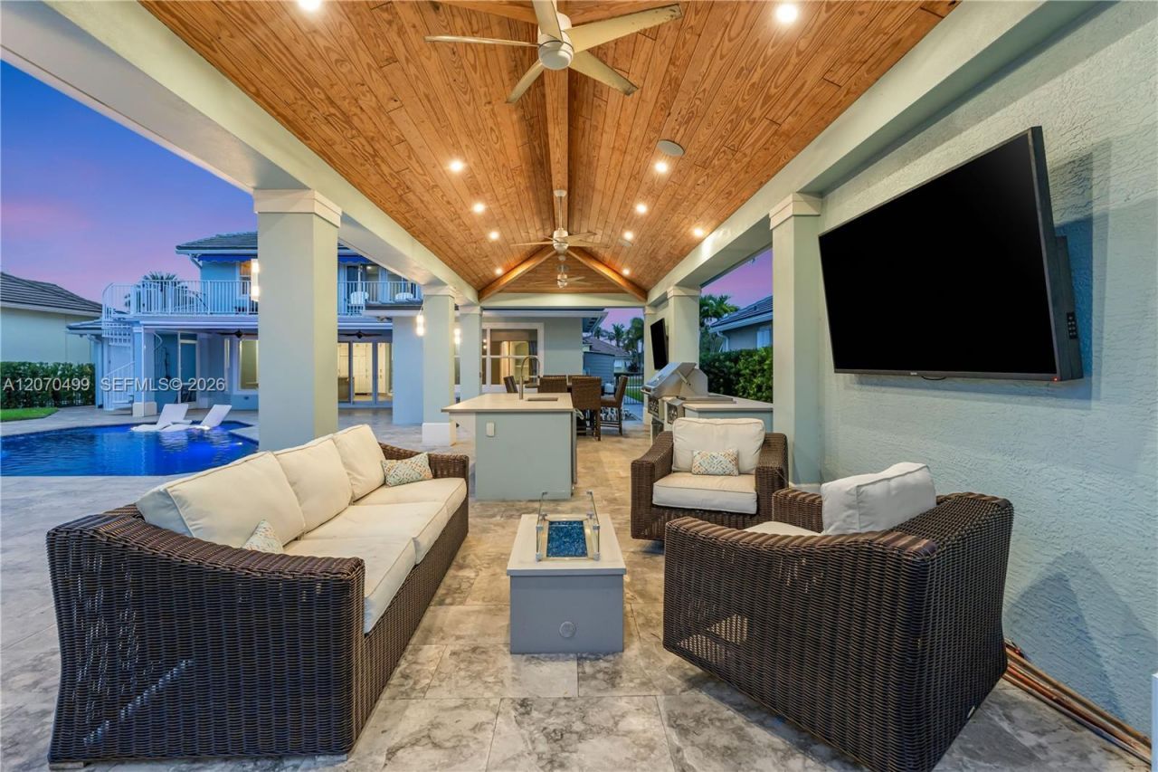 665 SW Yacht Basin Way, Stuart, FL 34997 Photo