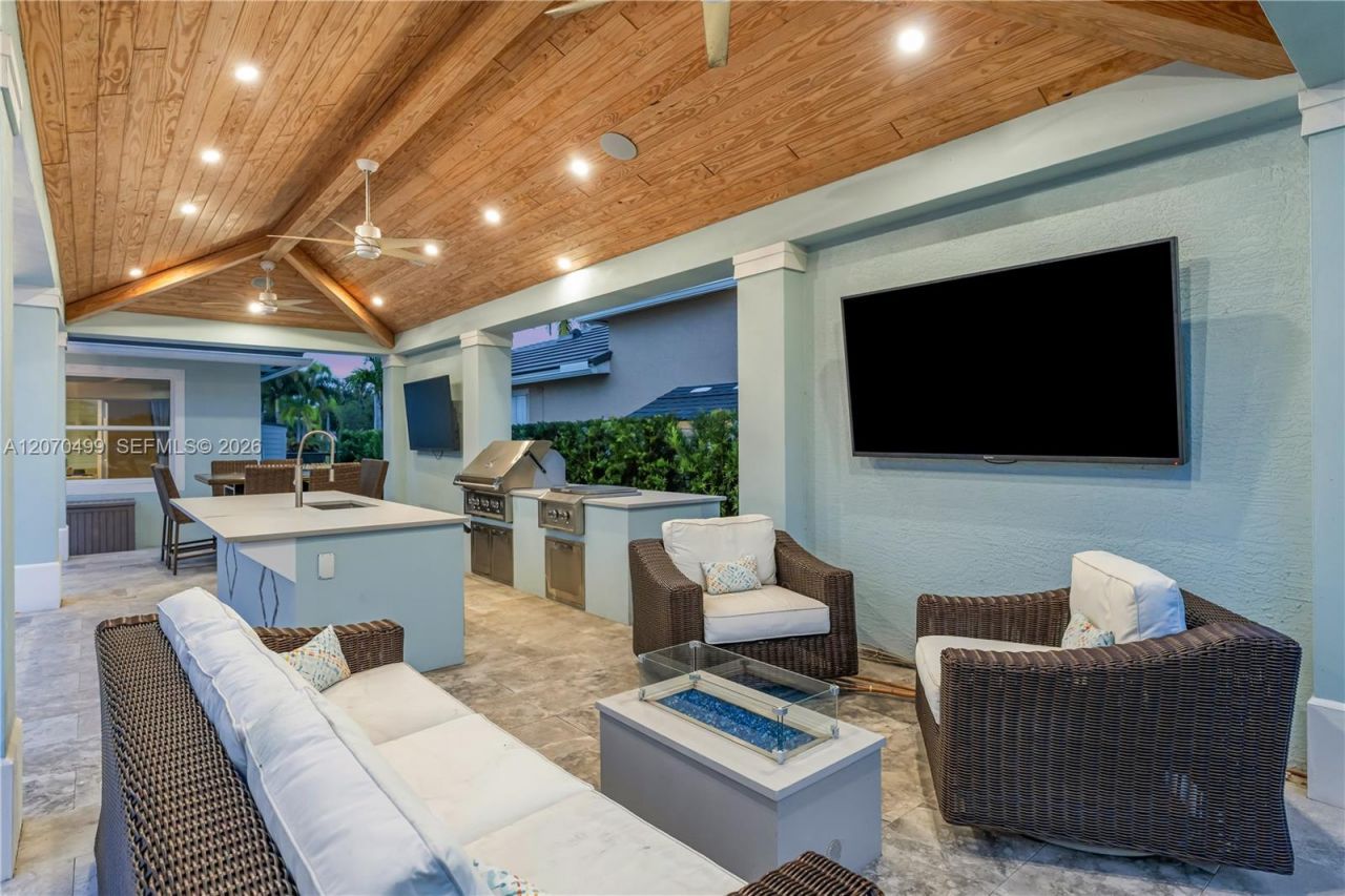665 SW Yacht Basin Way, Stuart, FL 34997 Photo