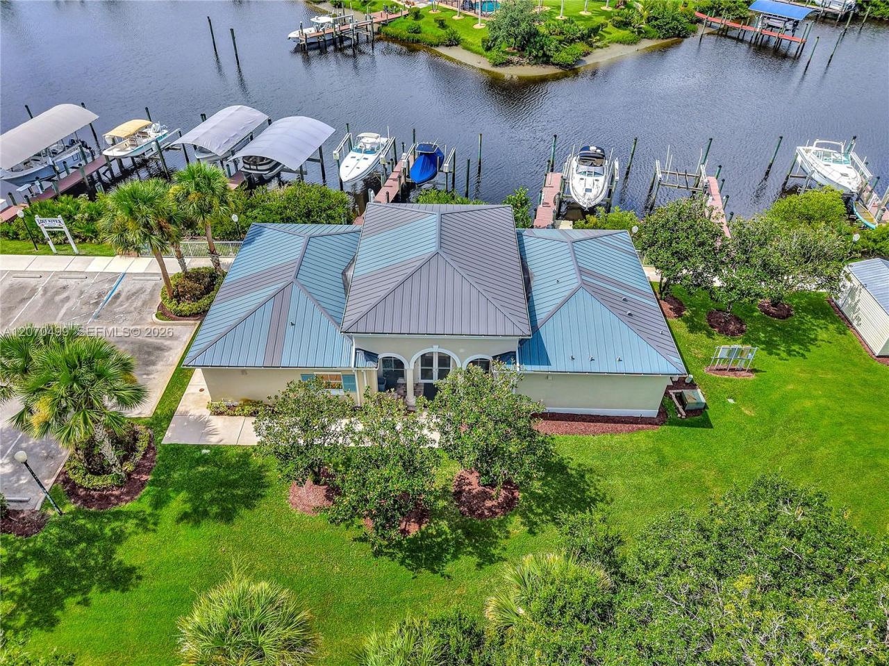 665 SW Yacht Basin Way, Stuart, FL 34997 Photo