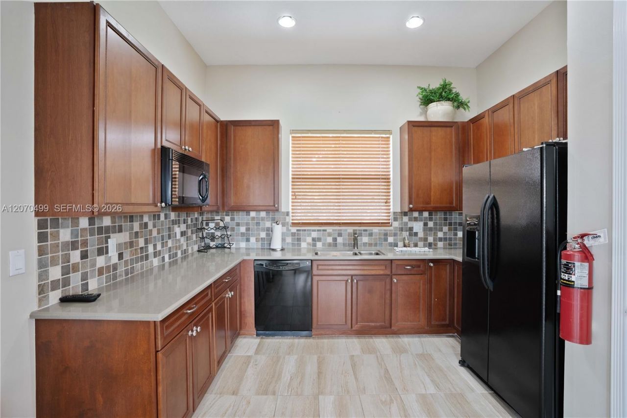 665 SW Yacht Basin Way, Stuart, FL 34997 Photo