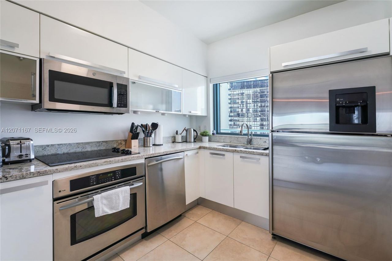 601 NE 36th St, Unit 1106, Miami, FL 33137 Photo