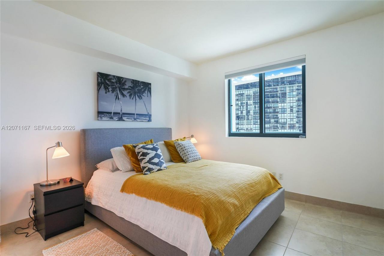 601 NE 36th St, Unit 1106, Miami, FL 33137 Photo