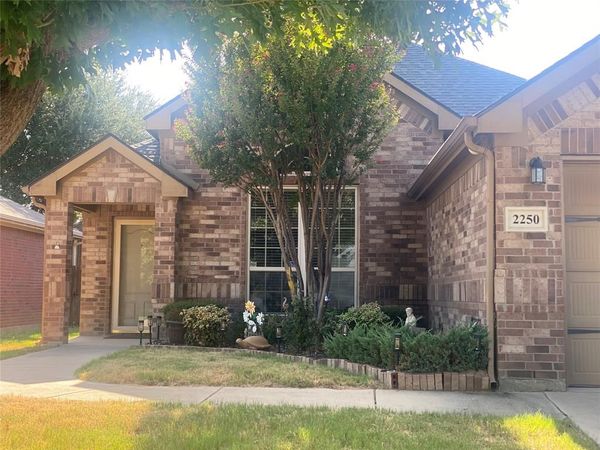 2250 Kaitlyn Drive, Weatherford, TX 76087