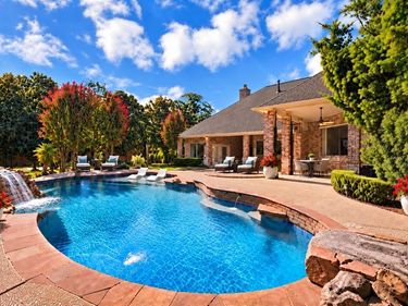 6204 Toscana Circle, Fort Worth, TX 76140