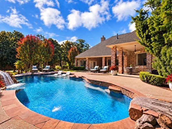 6204 Toscana Circle, Fort Worth, TX 76140