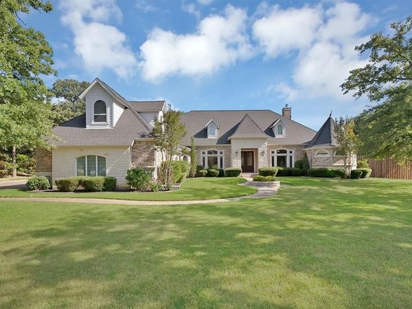 6204 Toscana Circle, Fort Worth, TX 76140