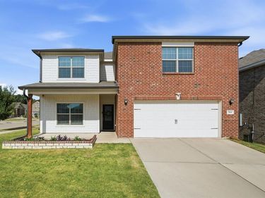 364 Ridgeland Oaks Drive, Fort Worth, TX 76120