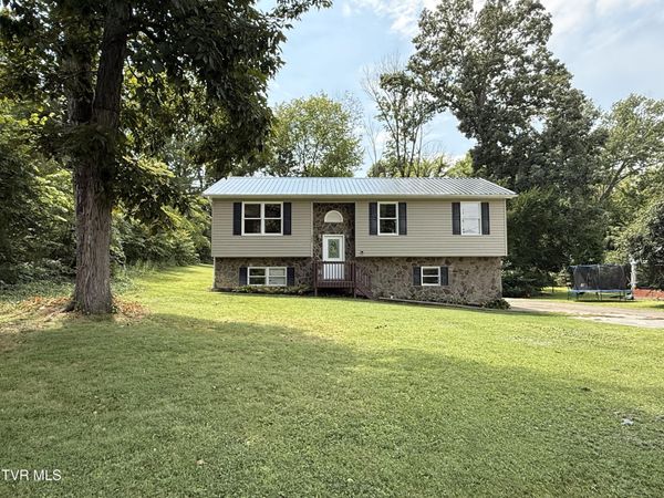 399 Hillcrest Drive, Greeneville, TN 37745