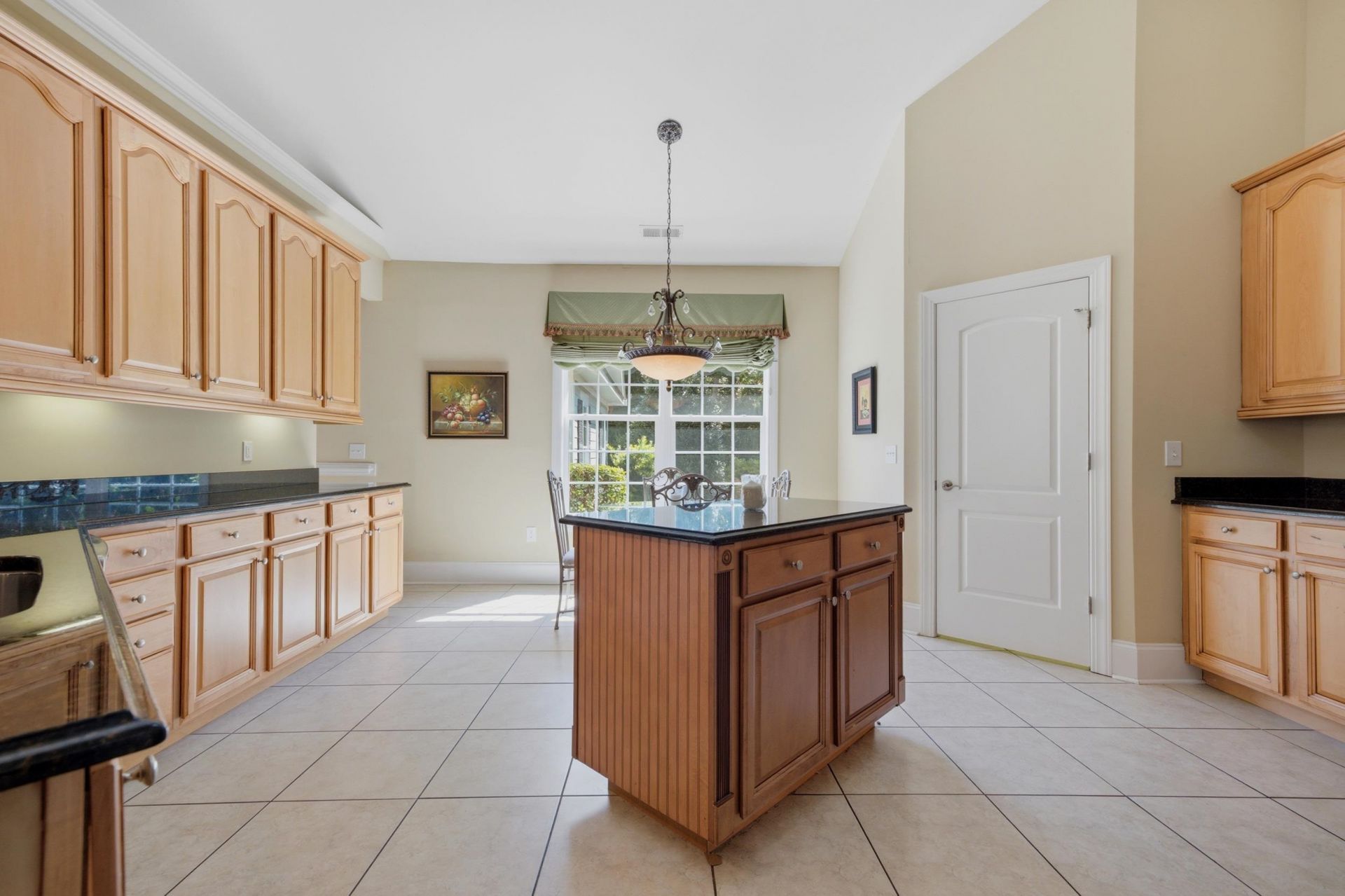 4817 Bucks Bluff Dr. Photo 11