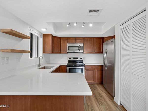 3635 N 37TH Street, Unit 12, Phoenix, AZ 85018