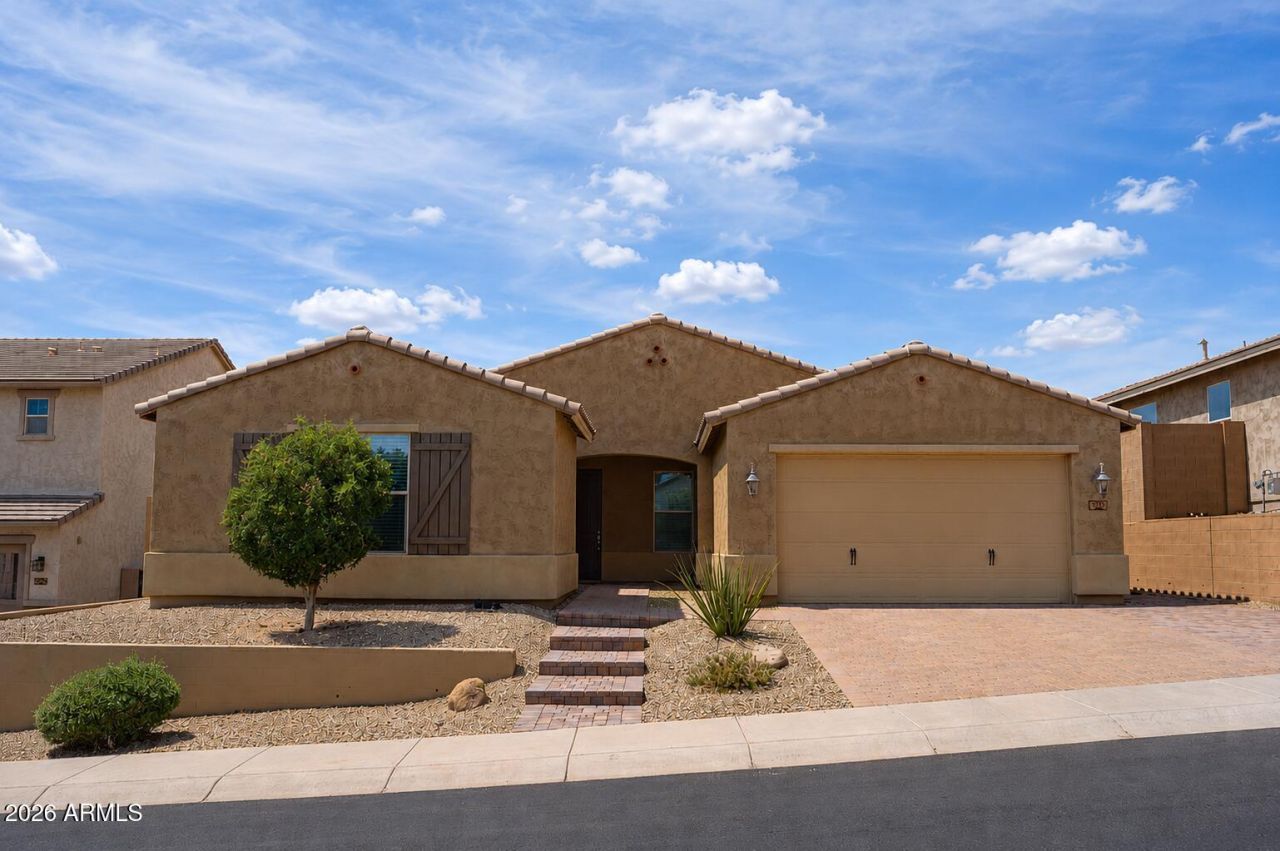 3016 W Tumbleweed Drive, Phoenix, AZ 85085 Main Photo