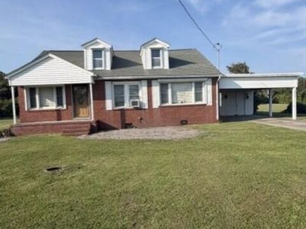 1031 Island Road , Harkers Island, NC 28531
