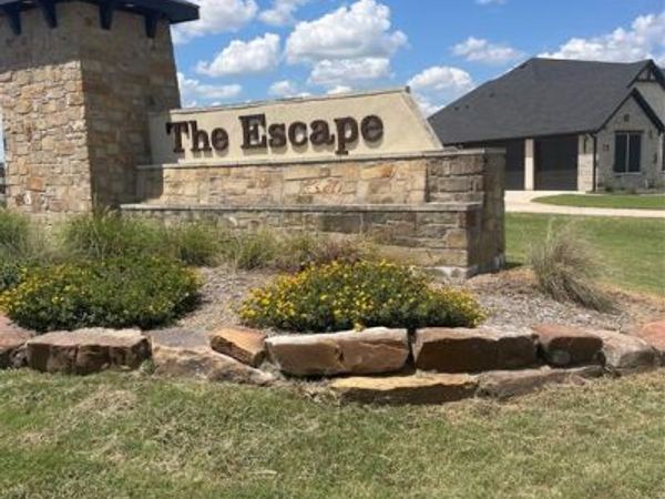 9625 Whispering Creek Terrace , Grandview, TX 76050