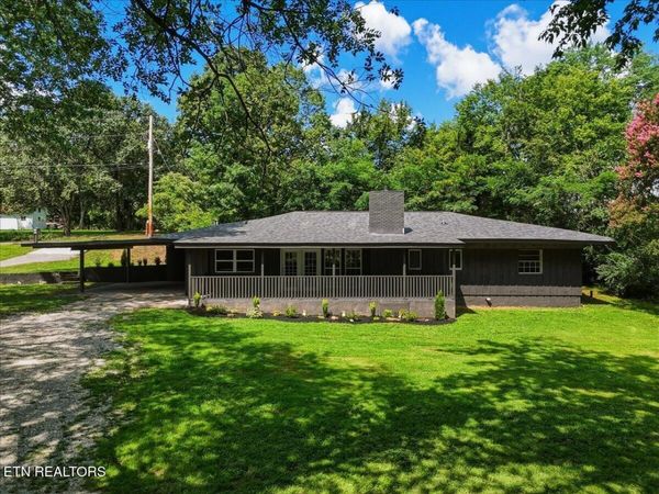 753 Maple Grove St, Maryville, TN 37801