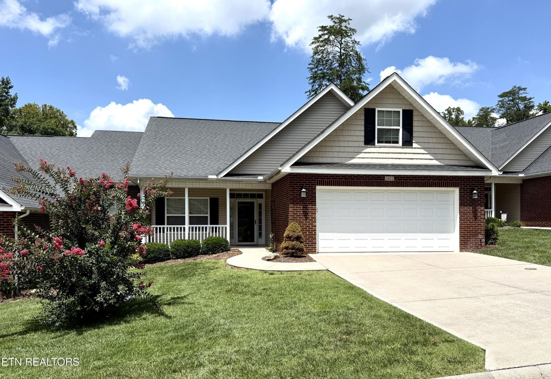 1631 Autumn Path Lane Lane, Knoxville, TN 37918 Main Photo