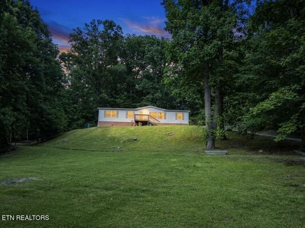 10407 Radford Rd, Wise, VA 24293