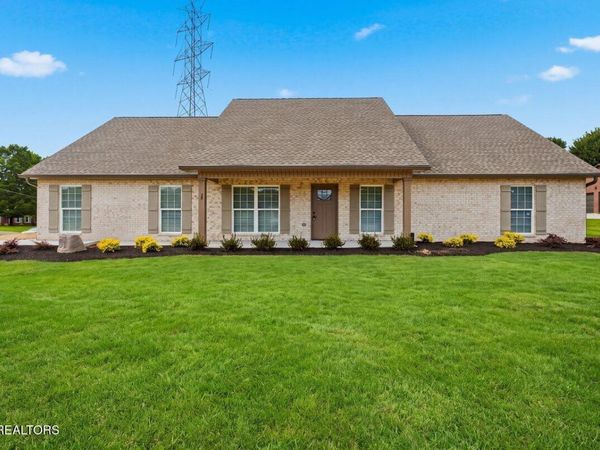 330 Kenmark Drive, Maryville, TN 37803