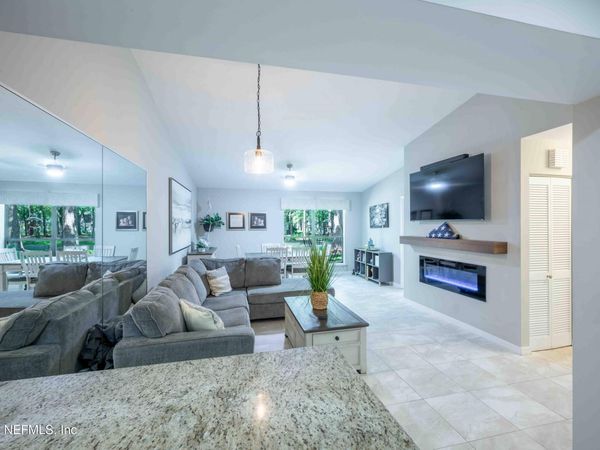 10413 BIG TREE Circle E, Jacksonville, FL 32257