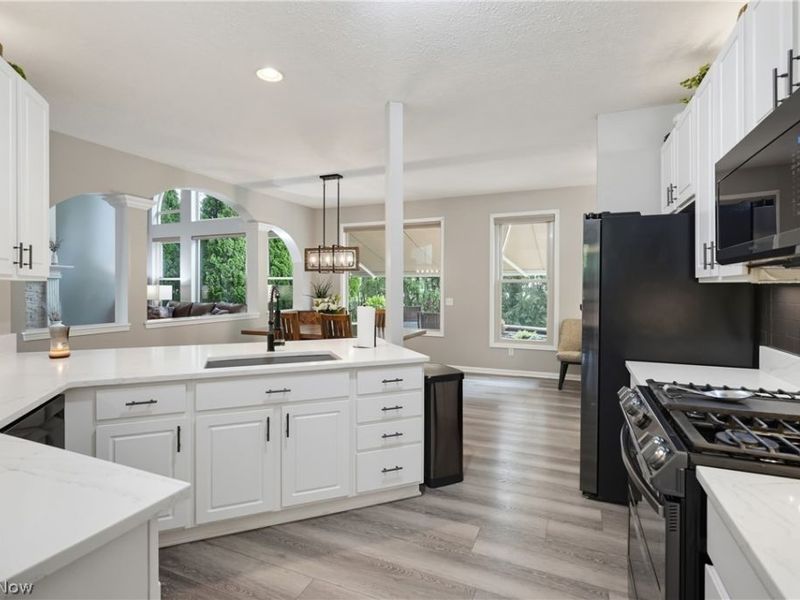 15097 Scarlet Oak Trail, Strongsville, OH 44149 Photo 20