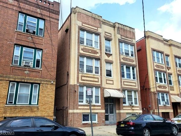 9 Rutgers Ave, Jersey, NJ 07305