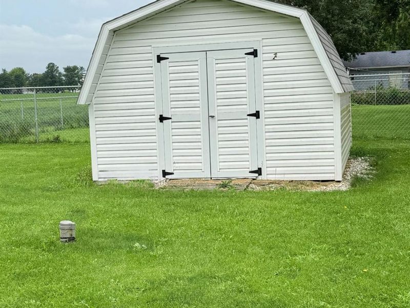 23766 W Meadow Drive, Genoa, OH 43430 Photo 5