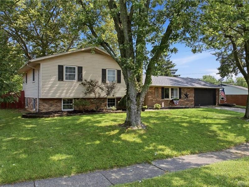 4531 Seville Drive, Englewood, OH 45322 Photo 2