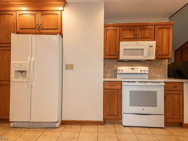 10041 Chardon Road, Chardon, OH 44024 Photo 10
