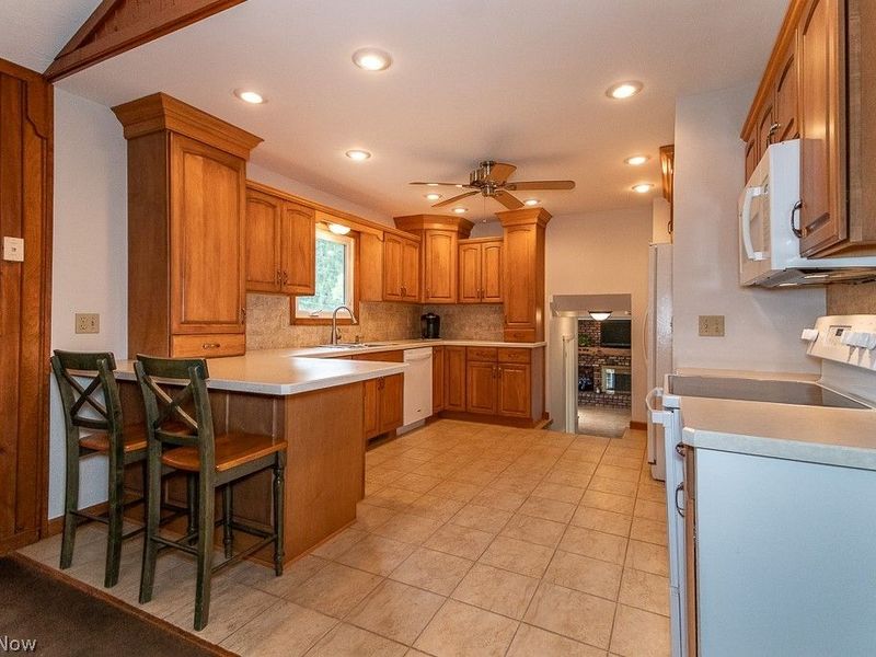 10041 Chardon Road, Chardon, OH 44024 Photo 11