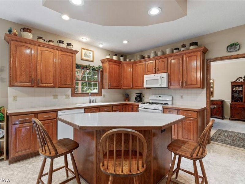 2650 Missenden Street NW, North Canton, OH 44720 Photo 5