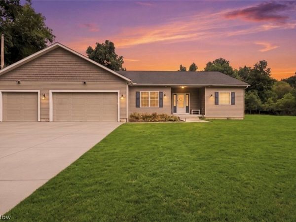 2441 Eastwood Avenue , Akron, OH 44305