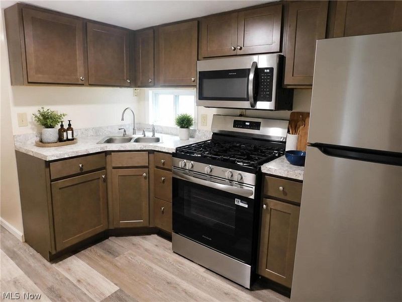 5108 University Drive, Geneva on the Lake, OH 44041 Photo 5
