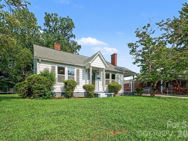 810 S Bostian Street , China Grove, NC 28023