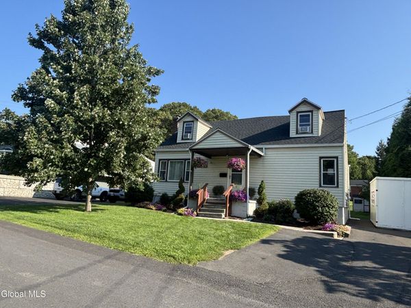 4 Neptune Street, Rensselaer, NY 12144